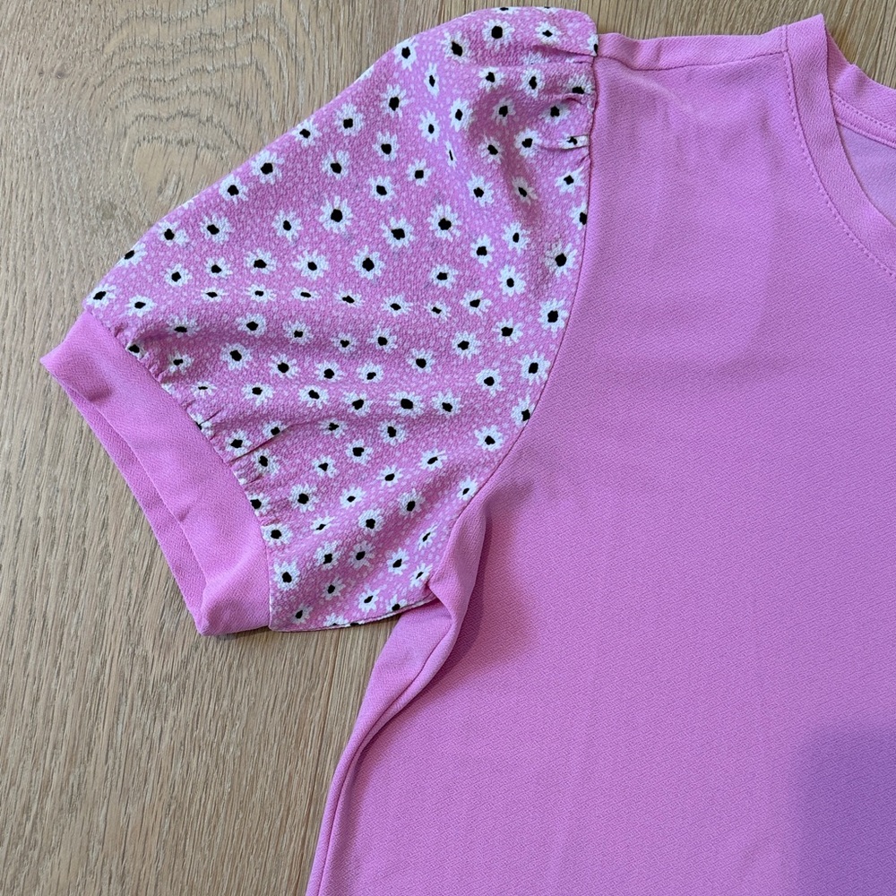 CeCe Pink Puff-Sleeve Short Sleeve Women’s Top with Daisy Print Sleeves size M - Picture 3 of 7